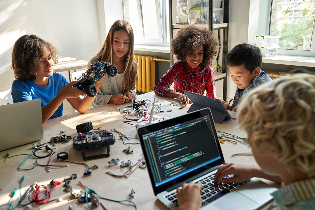 Empowering Science Education With AI: Enhancing Three-Dimensional Learning